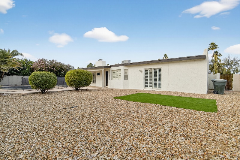 Building Photo - 6843 E Redfield Rd