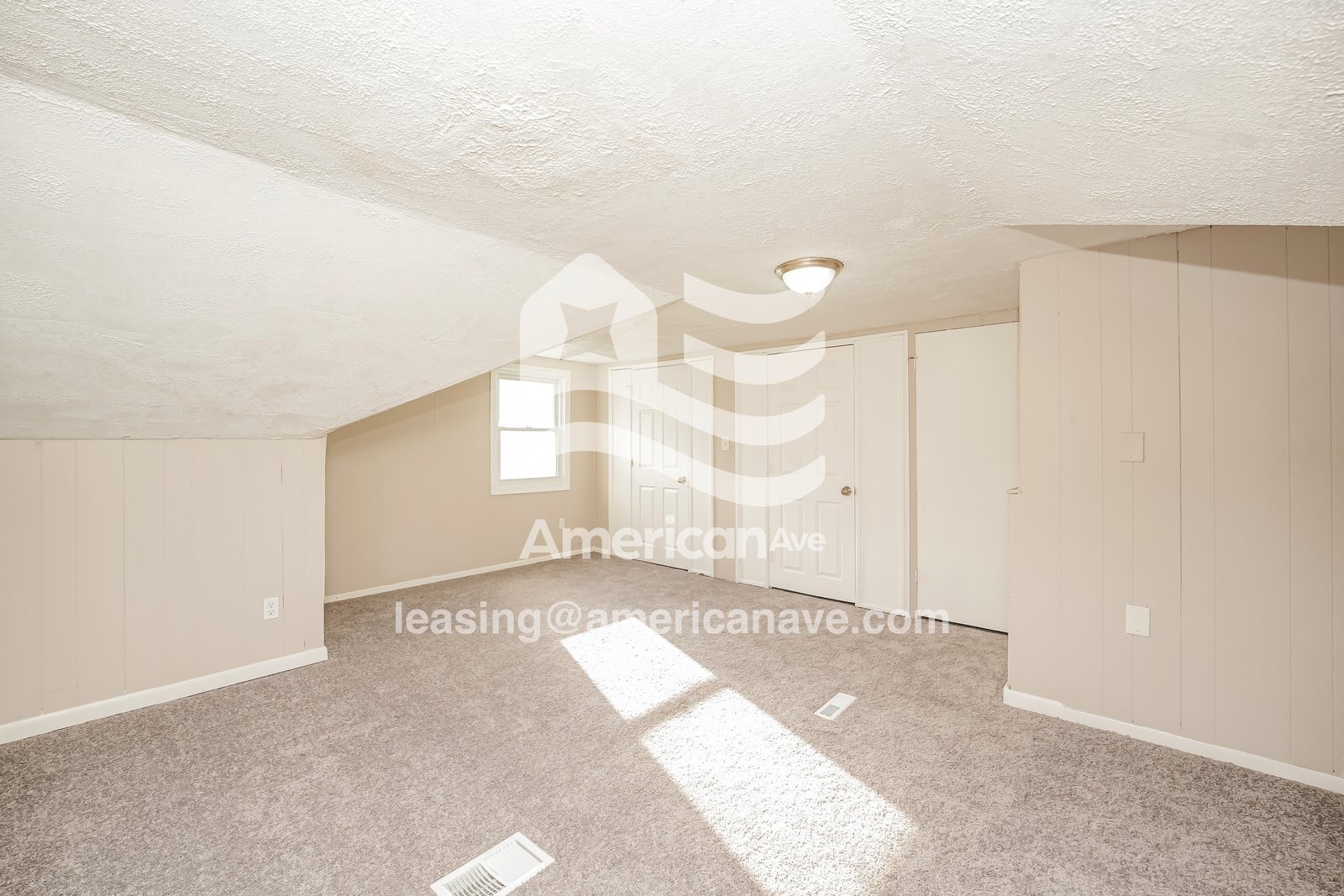 Building Photo - 4304 E 164th St