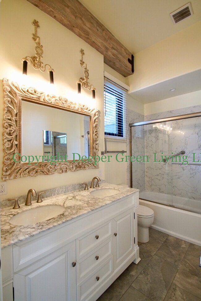 Building Photo - 2 Bedroom Woodacre Home with Views!