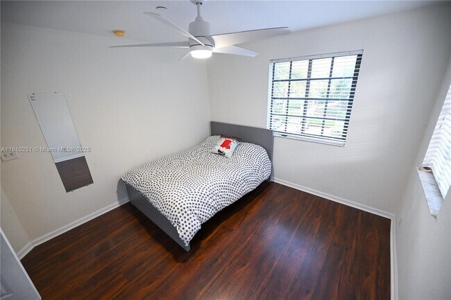 Building Photo - 3963 Orange Tree Ln