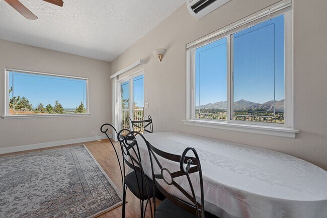 Building Photo - Charming 2 Bedroom ADU with Stunning Smith...