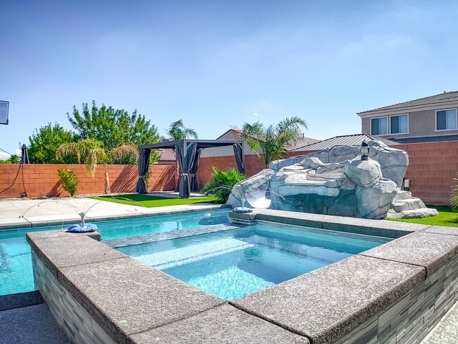 Building Photo - Exquisite Luxury Rental in Prestigious Gated Tule Springs Community