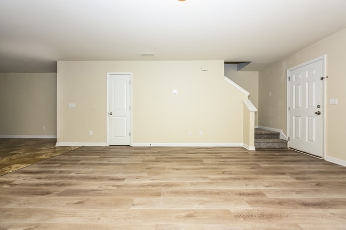 Building Photo - 1305 Forsythia Wy