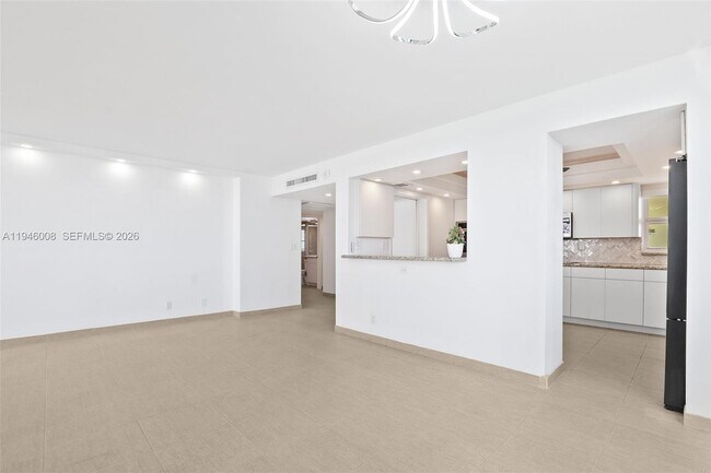 Building Photo - 3180 S Ocean Dr