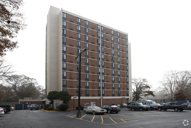 Building Photo - Branan Towers
