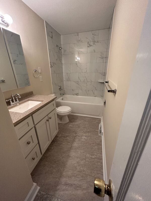 Building Photo - 717 Crater St