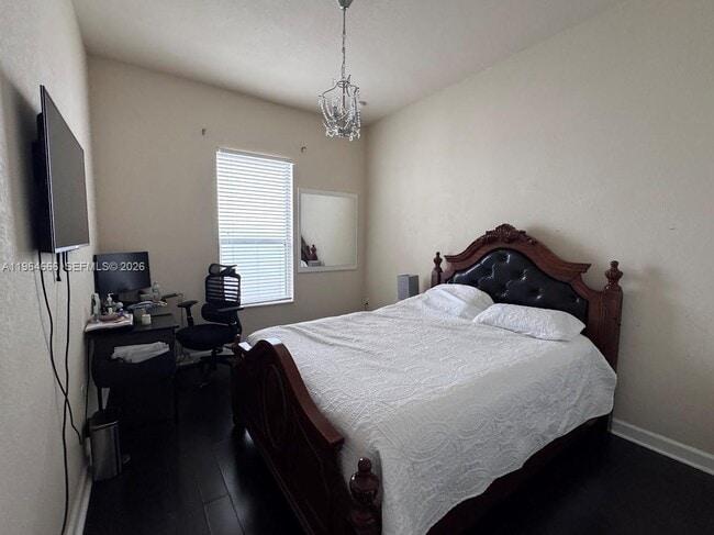 Building Photo - 9165 SW 170th Ave