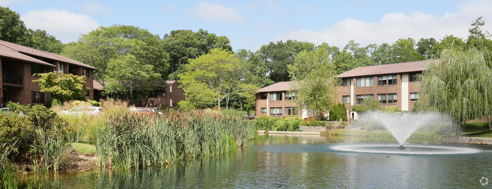 Primary Photo - Willow Lake