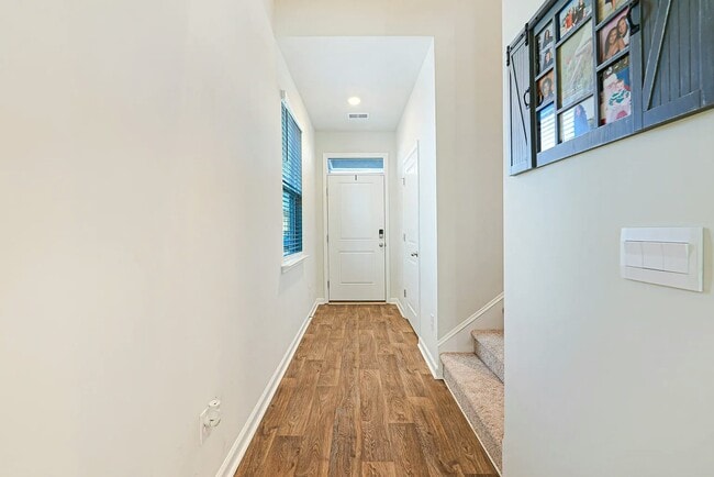 Building Photo - 314 Black Birch Dr