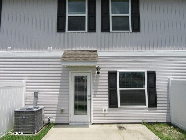 Building Photo - 5716 Callaway Cir