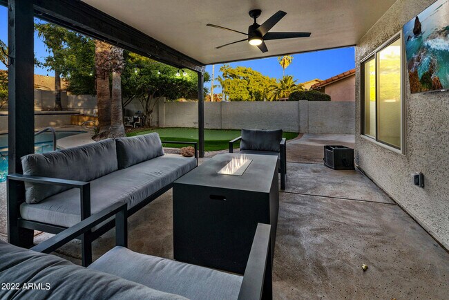 Building Photo - 5408 E Kelton Ln