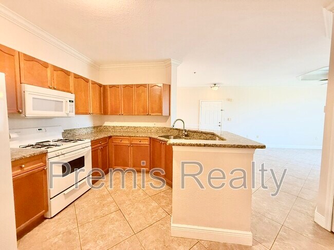 Building Photo - 2738 Via Tivoli