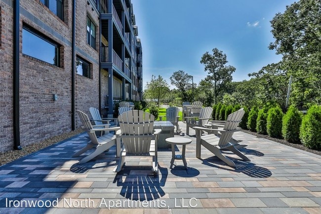 Building Photo - 167 Fairmount Ave