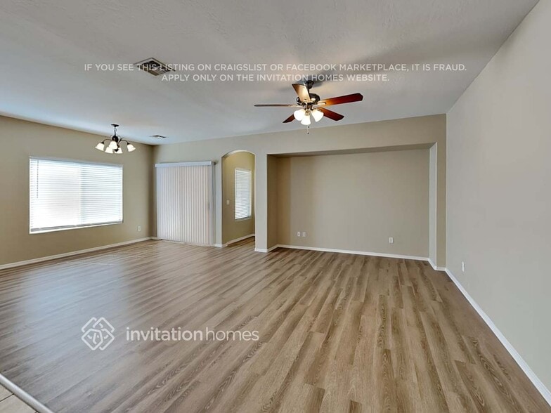 Building Photo - 13010 W Rosewood Dr