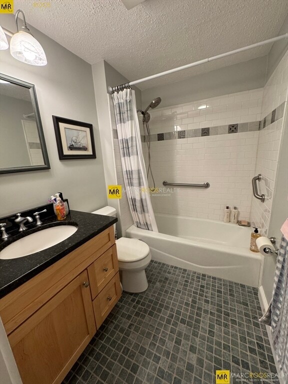 Building Photo - 437 Marlborough St