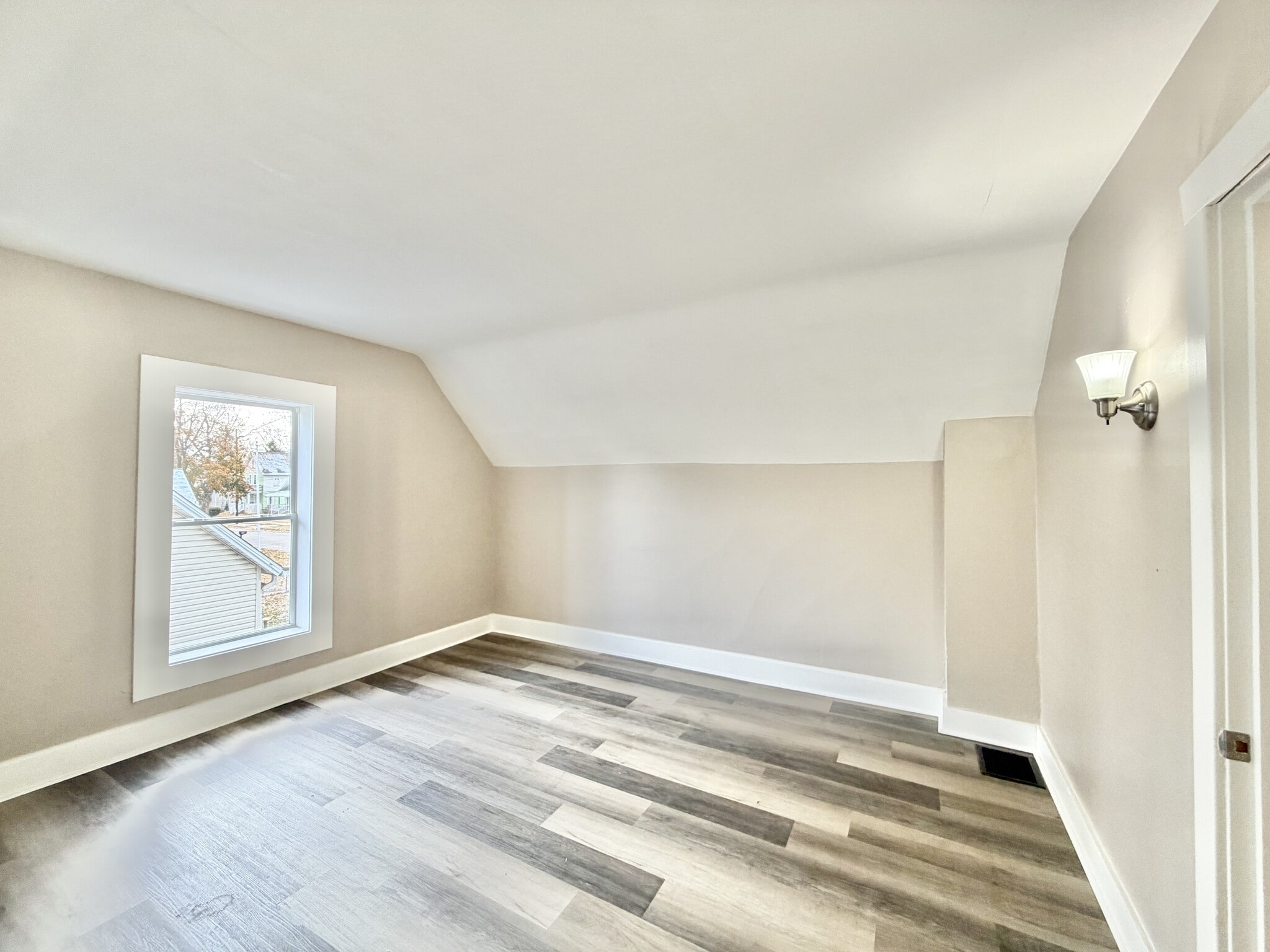 Building Photo - 955 10th St