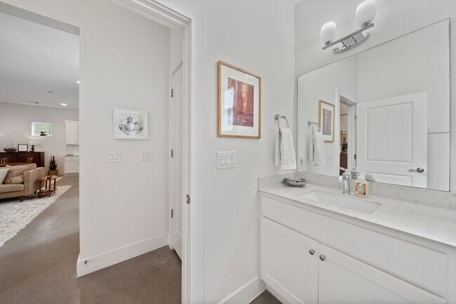 Building Photo - 1307 Fort Branch Blvd