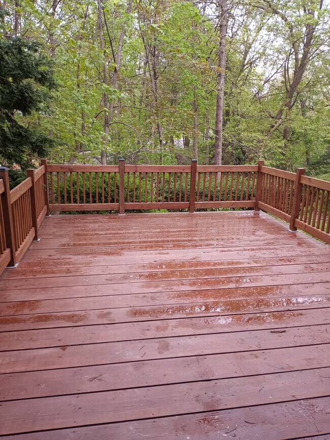 Building Photo - 630 E Holmes St