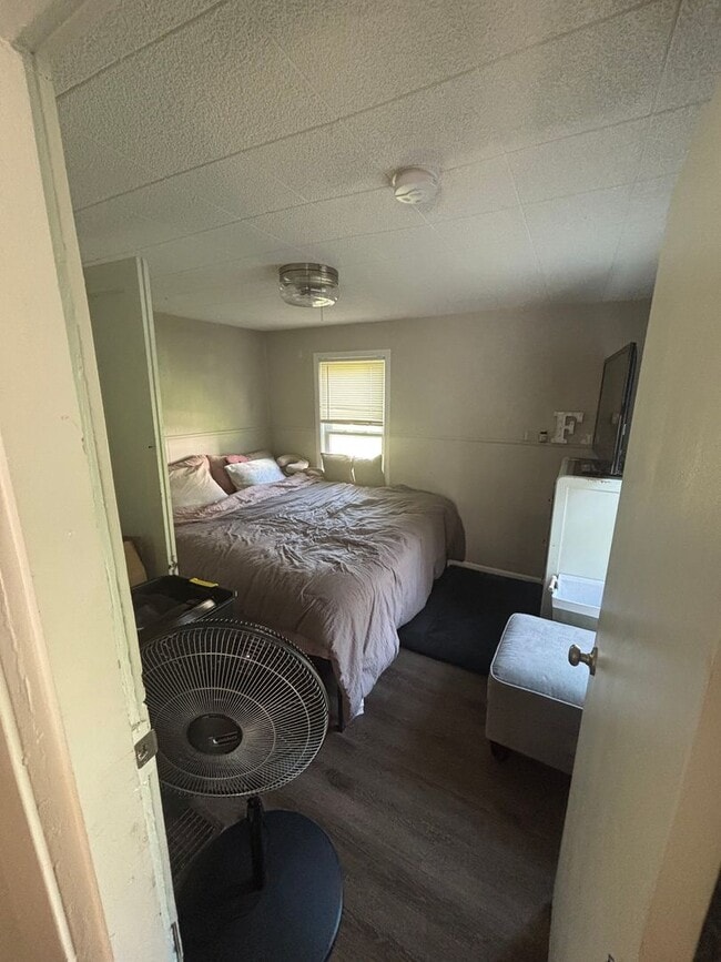 Building Photo - 2 Bed 1 Bath Home for RENT