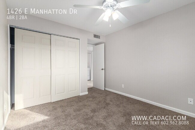 Building Photo - 1426 E Manhatton Dr