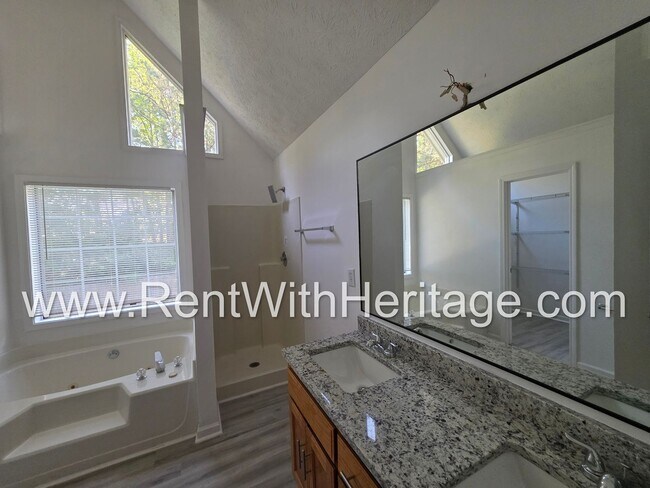 Building Photo - Amazing 3 Bedroom/ 2 Bath Home / Semi Finished Basement /  Exercise Room or Flex Room / Beautiful...