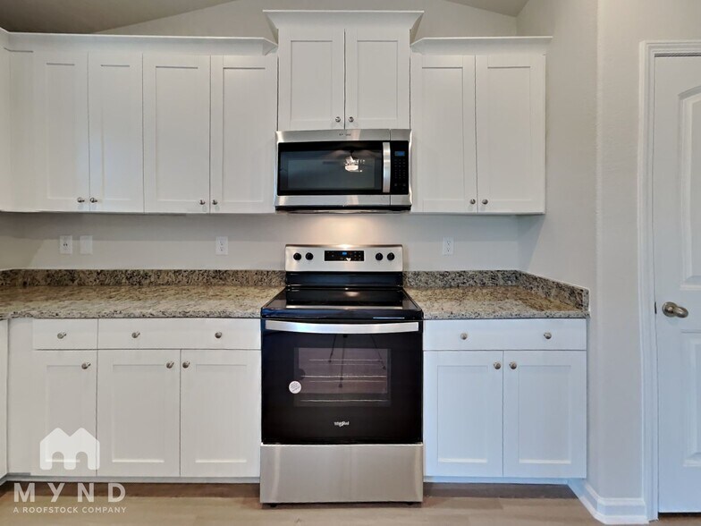 Building Photo - 293 Royal Mdw Dr