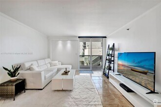 Building Photo - 2401 Collins Ave