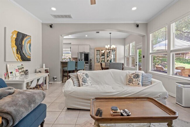 Building Photo - 15106 S Flamingo Dr