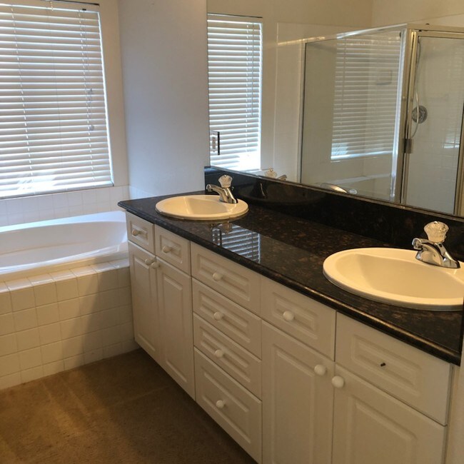 Building Photo - 1589 Sabatini Dr