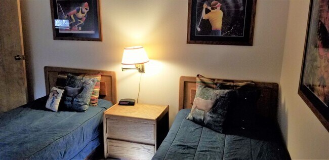 Building Photo - Long Term Rental- Marina Place 323