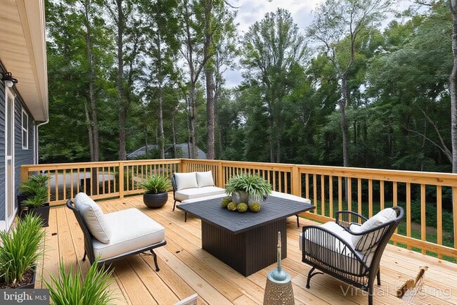 Building Photo - 307 Larkspur Rd