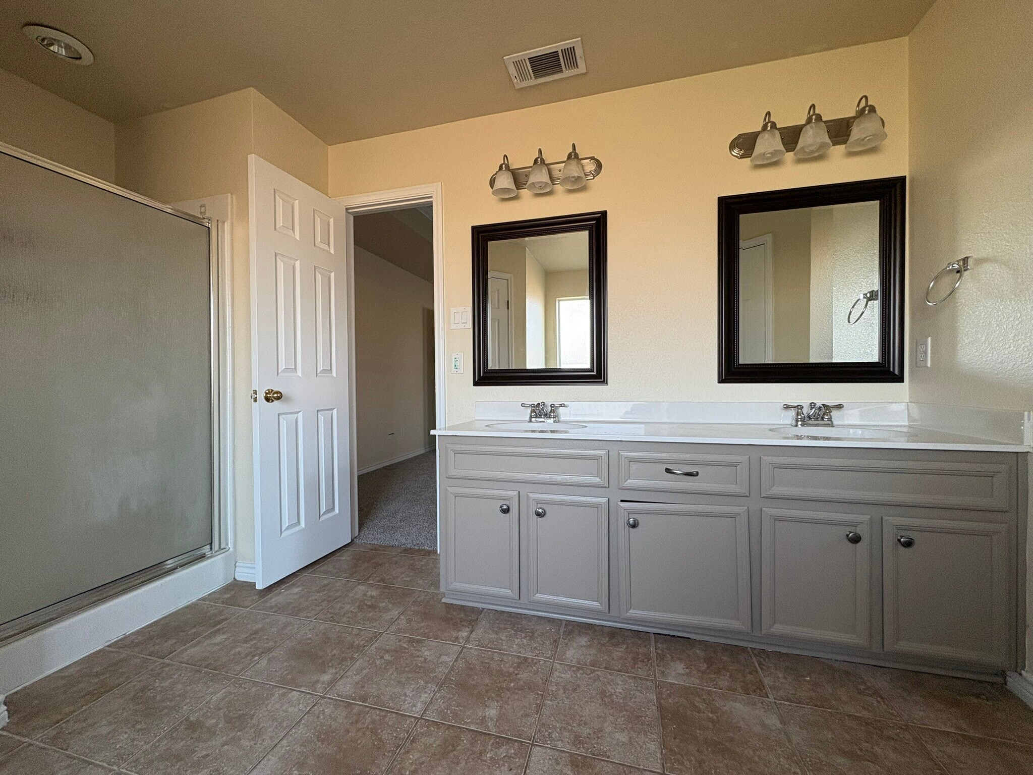 Building Photo - 2508 Isabelle Dr