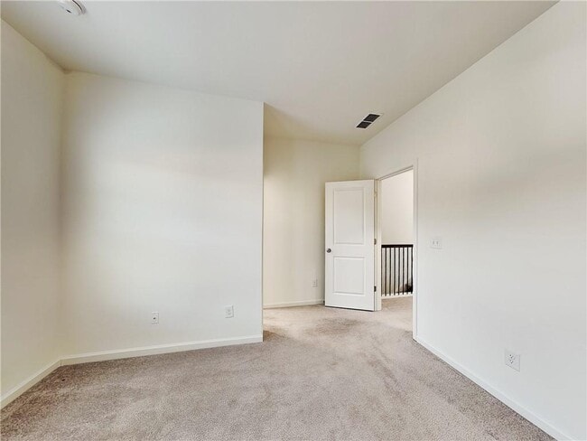 Building Photo - 3221 Creole Ln