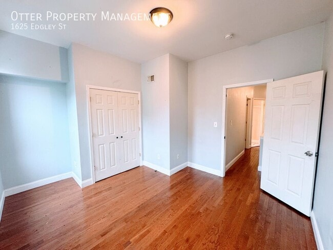 Building Photo - 1625 Edgley St