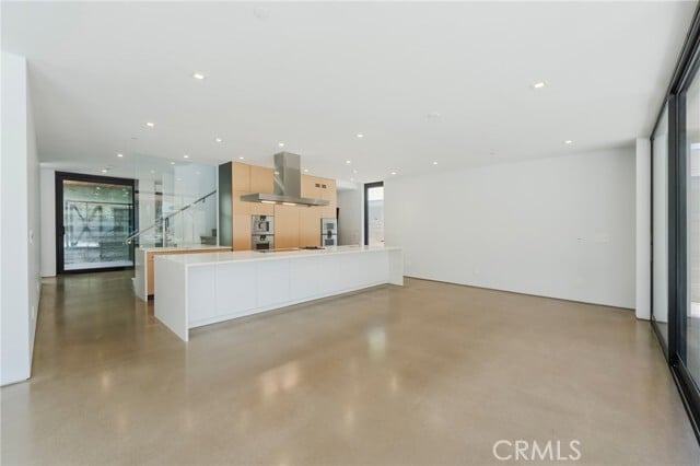 Building Photo - 762 Rosecrans Ave