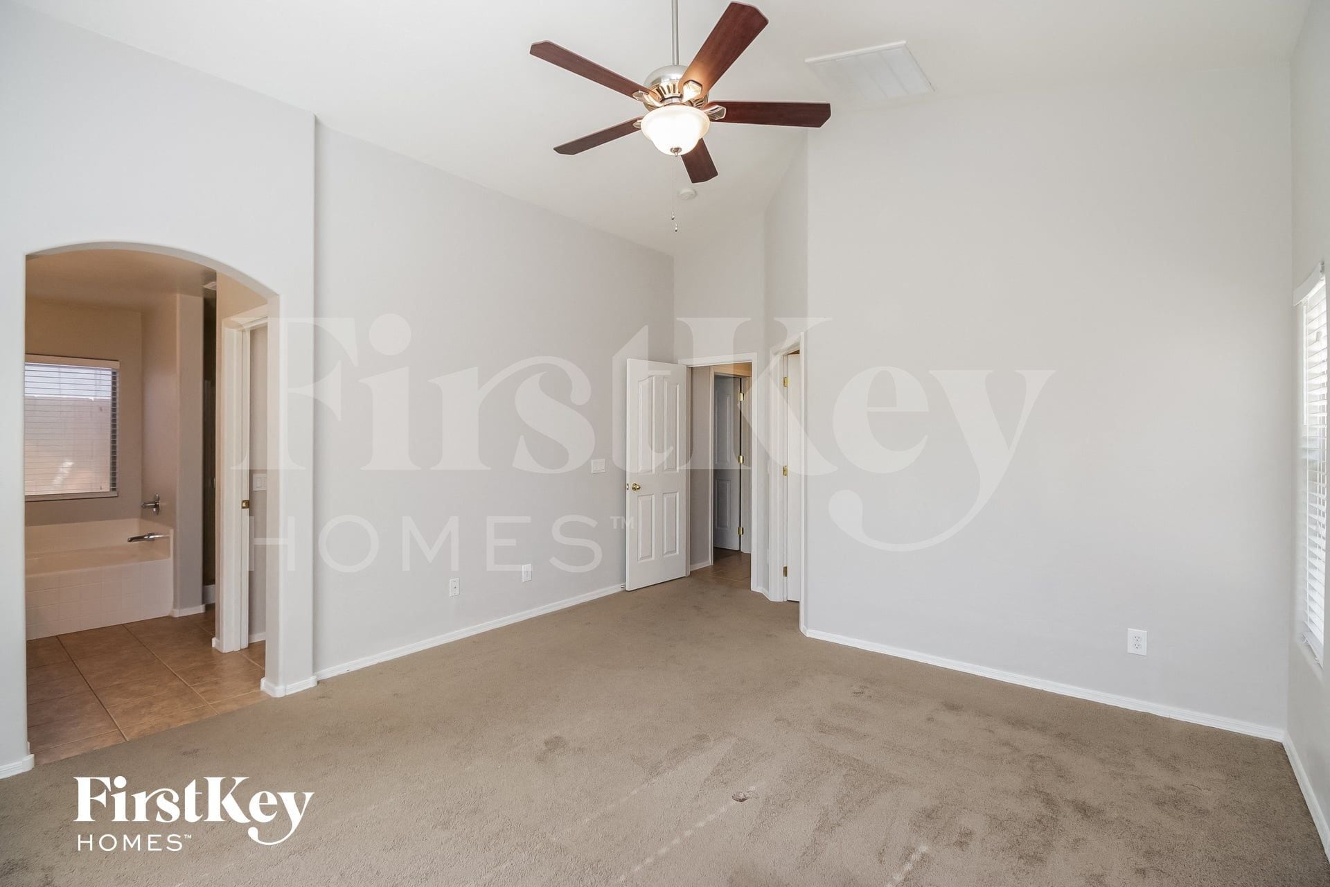 Building Photo - 3193 W Sunshine Butte Dr