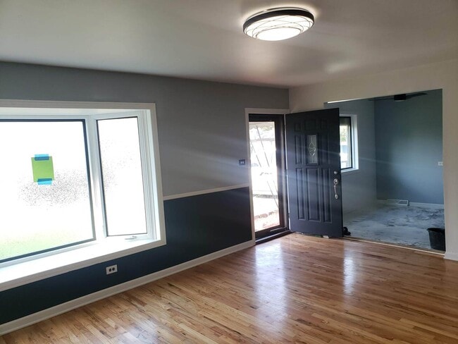 Building Photo - 1429 Kasten Dr