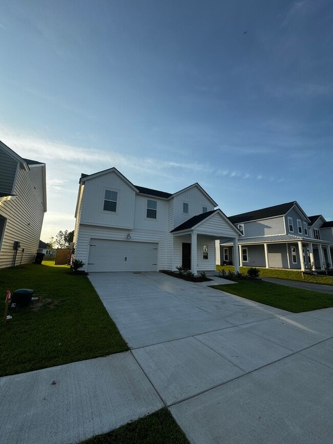 Building Photo - Summers Corner Home