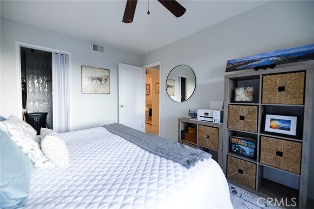 Building Photo - 3830 Avenida Del Presidente