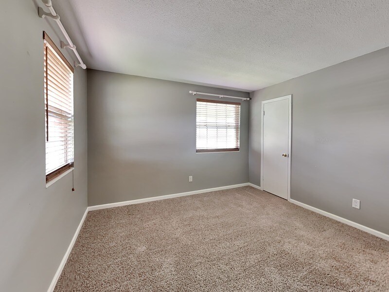 Building Photo - 1500 Gay Rd