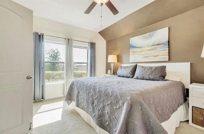 Building Photo - 13405 Clara Martin