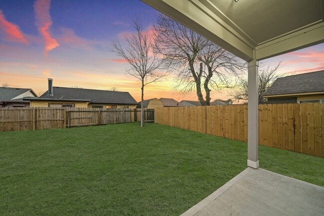 Building Photo - 3439 Rockrill Dr