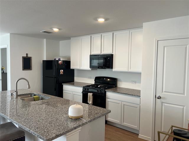 Building Photo - 14929 Tejano St