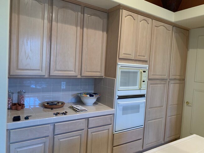 Building Photo - 2481 Verna Ct