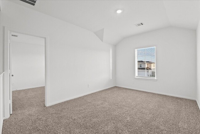 Building Photo - 3930 El Vaquero Ct