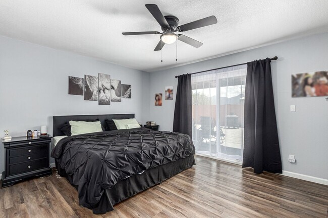 Building Photo - Spacious 4-bedroom available 6/1
