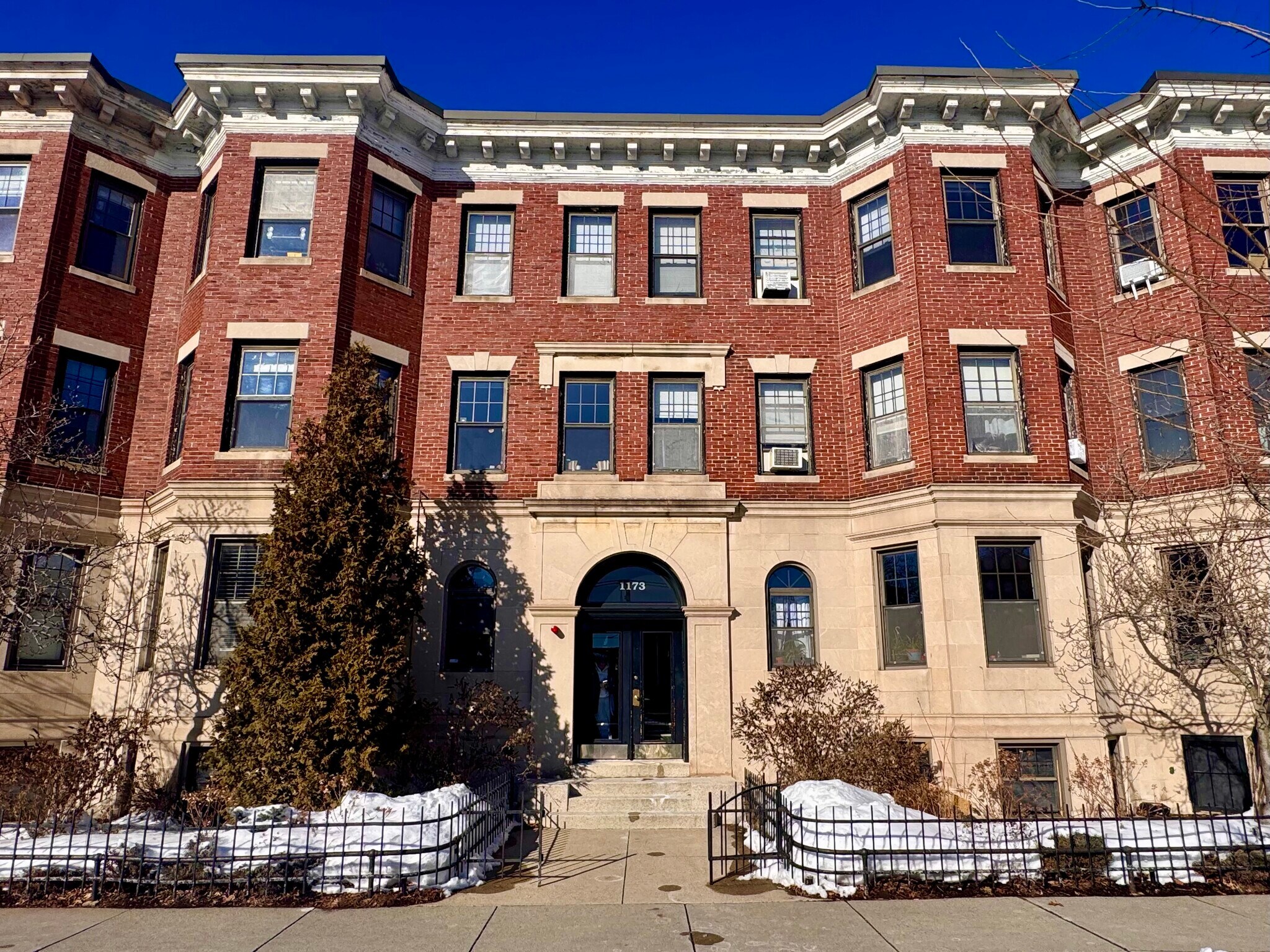 Building Photo - 1173 Commonwealth Ave