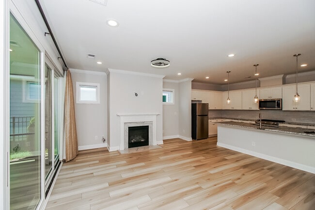 Building Photo - 5485 Caneel Ln