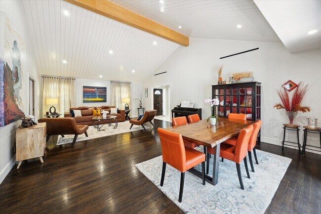 Building Photo - 1902 Chimney Rock Rd