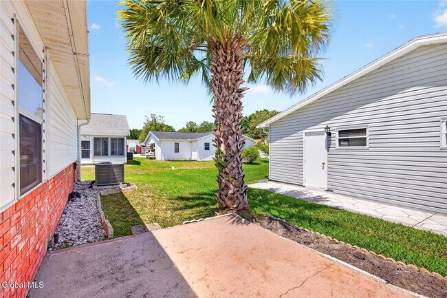 Building Photo - 932 Chula Ct